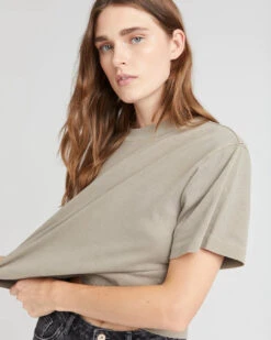 RELAXED SHORT SLEEVE CROP TEE WARM GREY -Fashion Clothing Store 01WTT GUCR WMGR 04 1080x 13aad882 27dc 4df9 847c bc83ac0282d1