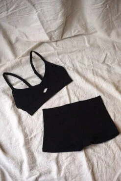 CUT OUT BRALETTE BLACK