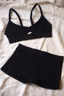 CUT OUT BRALETTE BLACK 15 CUT OUT BRALETTE BLACK -Fashion Clothing Store 13 DSC02640