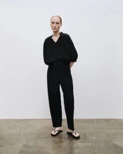 PLEATED SUIT PANTS 20 PLEATED SUIT PANTS -Fashion Clothing Store 20220828 DBaum MijeongPark 8334