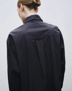 CROPPED SHIRT -Fashion Clothing Store 20220828 DBaum MijeongPark 8982