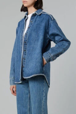 WESTERN SHIRT 8 WESTERN SHIRT -Fashion Clothing Store 20230620 StillHere Eccom FW23 WesternShirtinClassicBlue 0029 2400x3600 crop center 54b4d268 68a1 46c5 aefc 199e68efb829