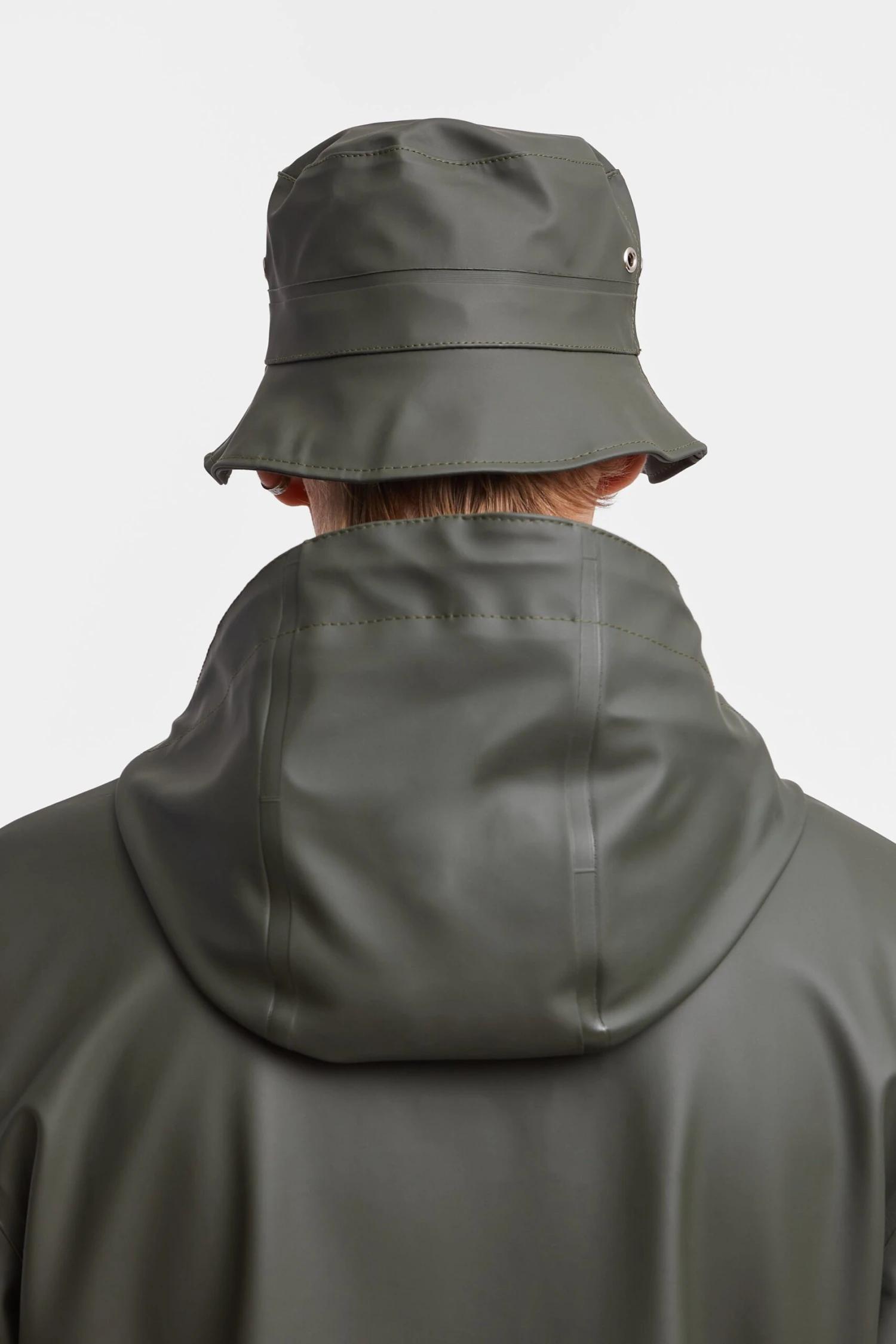 Stutterheim BECKHOLMEN BUCKET HAT GREEN 5 Stutterheim BECKHOLMEN BUCKET HAT GREEN - Image 3