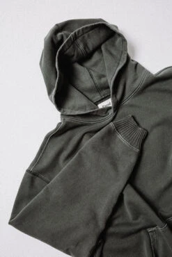 CORE HOODIE
