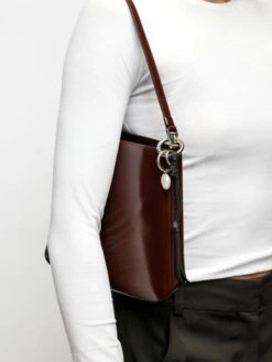 THEO KEYCHAIN -Fashion Clothing Store 615A5226 1800x 5347c0f1 5114 4363 ab3e dc43f6f59c18