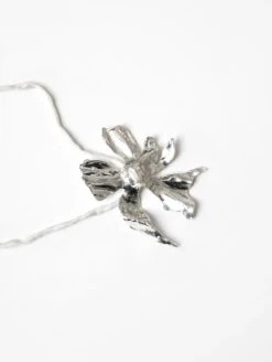 FLOWER CORD NECKLACE -Fashion Clothing Store 615A5636 1800x 7994a597 54f0 48a4 8d3a bdb79f121992