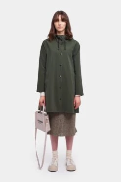 Stutterheim MOSEBACKE RAIN JACKET DARK GREEN MATTE -Fashion Clothing Store 664 7e236238d4 mosebacke dark green suede woman hires 1 zoom
