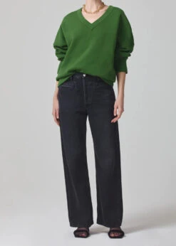 CITIZENS OF HUMANITY RONAN V NECK 9 CITIZENS OF HUMANITY RONAN V NECK -Fashion Clothing Store 9314 1478 RONAN V NECK FERN 0765 web 1000x b2863852 b0ee 4105 bc48 9216808732d8