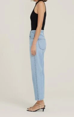 AGOLDE 90'S CROP REPLICA -Fashion Clothing Store A173 1141 90S CROP REPLICA 2456 web 800x a94d1ce4 5f2c 4263 bca2 994464cac3c4