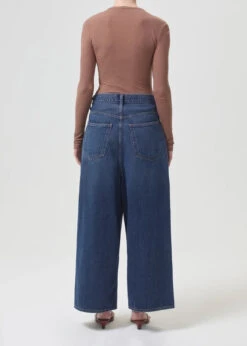 AGOLDE SHONA TEE -Fashion Clothing Store A7203 1416 SHONA TEE MOTH 0583 web 1071x1500 5a091ddb c3e4 47f5 abb2 8168e67bd613