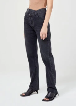 AGOLDE CRISS CROSS STRAIGHT 15 AGOLDE CRISS CROSS STRAIGHT -Fashion Clothing Store A9037 1157 CRISS CROSS STRAIGHT SHAMBLES 0446 1070x1500 ac686a36 c1e0 4f1d 854f f8630dd84f6b