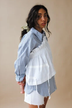 RUFFLE TOP -Fashion Clothing Store DSCF1240 8a756fda f878 4a60 ae75 9b114280ff3e