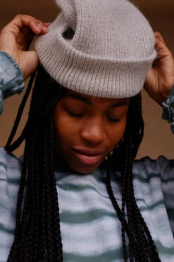 SMITH BEANIE LIGHT GREY -Fashion Clothing Store DSCF5022