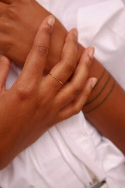 HAMMERED THIN STACKING RING ROSE GOLD