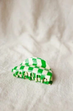 ASYMMETRICAL HAIR CLAW GREEN CHECK