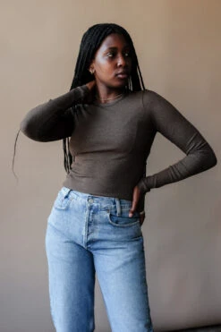 AGOLDE ALMA SHRUNKEN CREW NECK