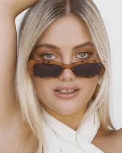 EVIE SUNGLASSES -Fashion Clothing Store EB2 1200x b8accb02 a9b5 46de b9c1 807f5efc19d2