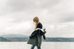 Stutterheim MOSEBACKE RAIN JACKET GREEN 23 Stutterheim MOSEBACKE RAIN JACKET GREEN -Fashion Clothing Store Green stutterheim mosebacke tomcat jeans loafers pipe and rowDSC04916