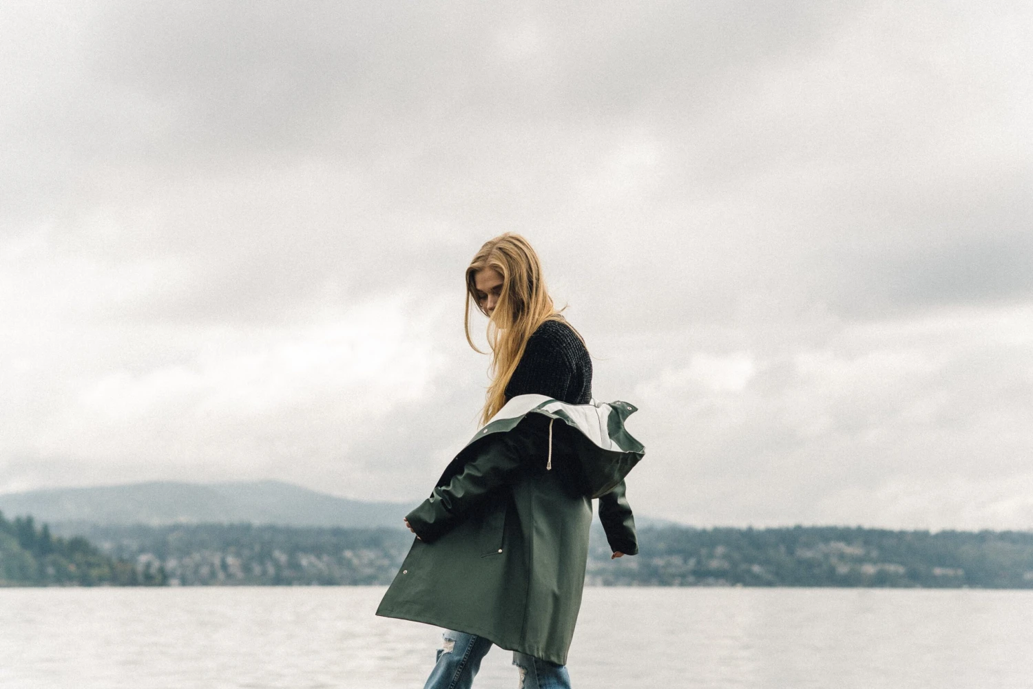 Stutterheim MOSEBACKE RAIN JACKET GREEN 13 Stutterheim MOSEBACKE RAIN JACKET GREEN - Image 11