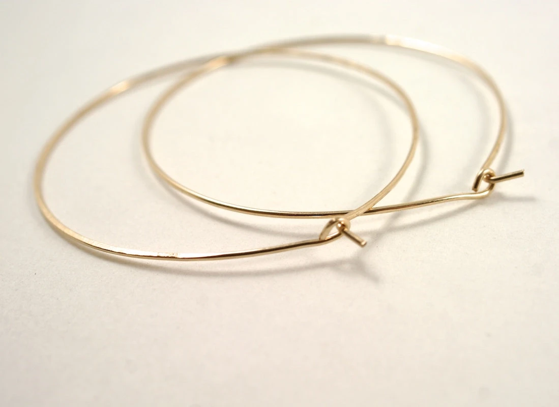 HAMMERED HOOP EARRINGS 7 HAMMERED HOOP EARRINGS - Image 5