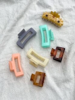 SHEER MEDIUM HAIR CLAW PEACH -Fashion Clothing Store IMG 1484 jpg e6c7bb95 738b 4005 b406 ef2ccabe7bf0