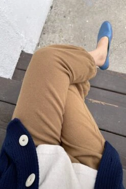 BALLOON PANTS TABACCO -Fashion Clothing Store IMG 6754 1199x1799 3c0b0523 6f23 499d aab1 70dcdef9f2fa