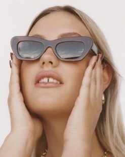 IVY SUNGLASSES -Fashion Clothing Store IZ3 1200x 7f444f2c 7593 4ad5 ac61 b8c42a8b598e