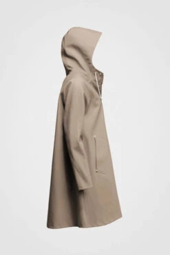 Stutterheim MOSEBACKE RAIN JACKET MOLE 36 Stutterheim MOSEBACKE RAIN JACKET MOLE -Fashion Clothing Store Mosebacke Mole Re color 5 600x900 1