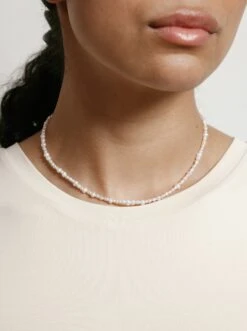 RENATA PEARL NECKLACE -Fashion Clothing Store N RENATA 4 2048x 9f89721f dab8 4b3c 8f5f 6f1cbcdabd75