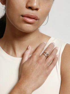 KORI RING SILVER -Fashion Clothing Store R KORI S d9449dfe 57a2 406a 901e 018d49a4ba1e