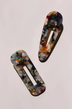 RESIN TEARDROP CUT OUT BARRETTE -Fashion Clothing Store Resin rainbow hair clip pipe and row