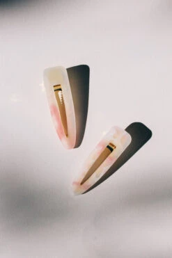 RESIN TEARDROP CUT OUT BARRETTE -Fashion Clothing Store Sherbert teardrop resin hair barette pipe and row