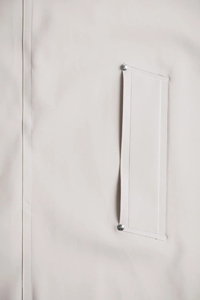 Stutterheim MOSEBACKE RAIN JACKET LONG LIGHT SAND 9 Stutterheim MOSEBACKE RAIN JACKET LONG LIGHT SAND - Image 7