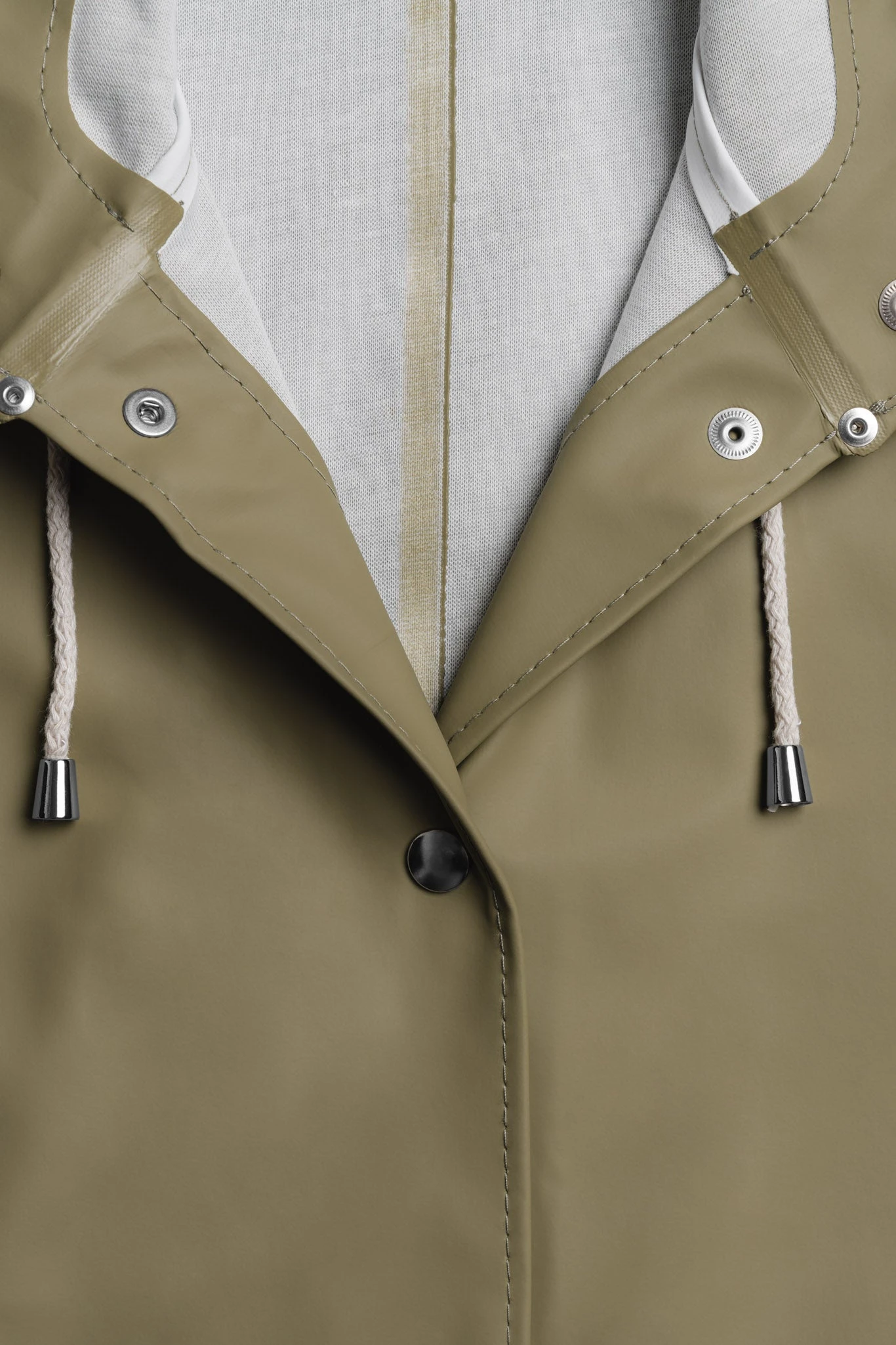 Stutterheim MOSEBACKE RAIN JACKET LONG ALOE 12 Stutterheim MOSEBACKE RAIN JACKET LONG ALOE - Image 10