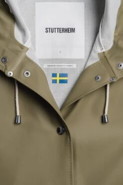 Stutterheim MOSEBACKE RAIN JACKET ALOE -Fashion Clothing Store Stutterheim Mosebacke Woman Aloe 13