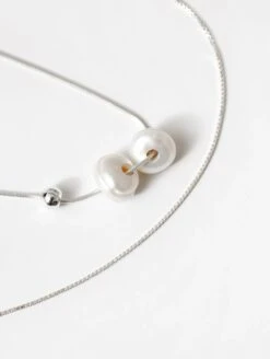 IRIS CHAIN BELT -Fashion Clothing Store WC BLT IRIS PRL 2 1800x 952c9ad8 57df 42ba 9a01 a1102a7884cf