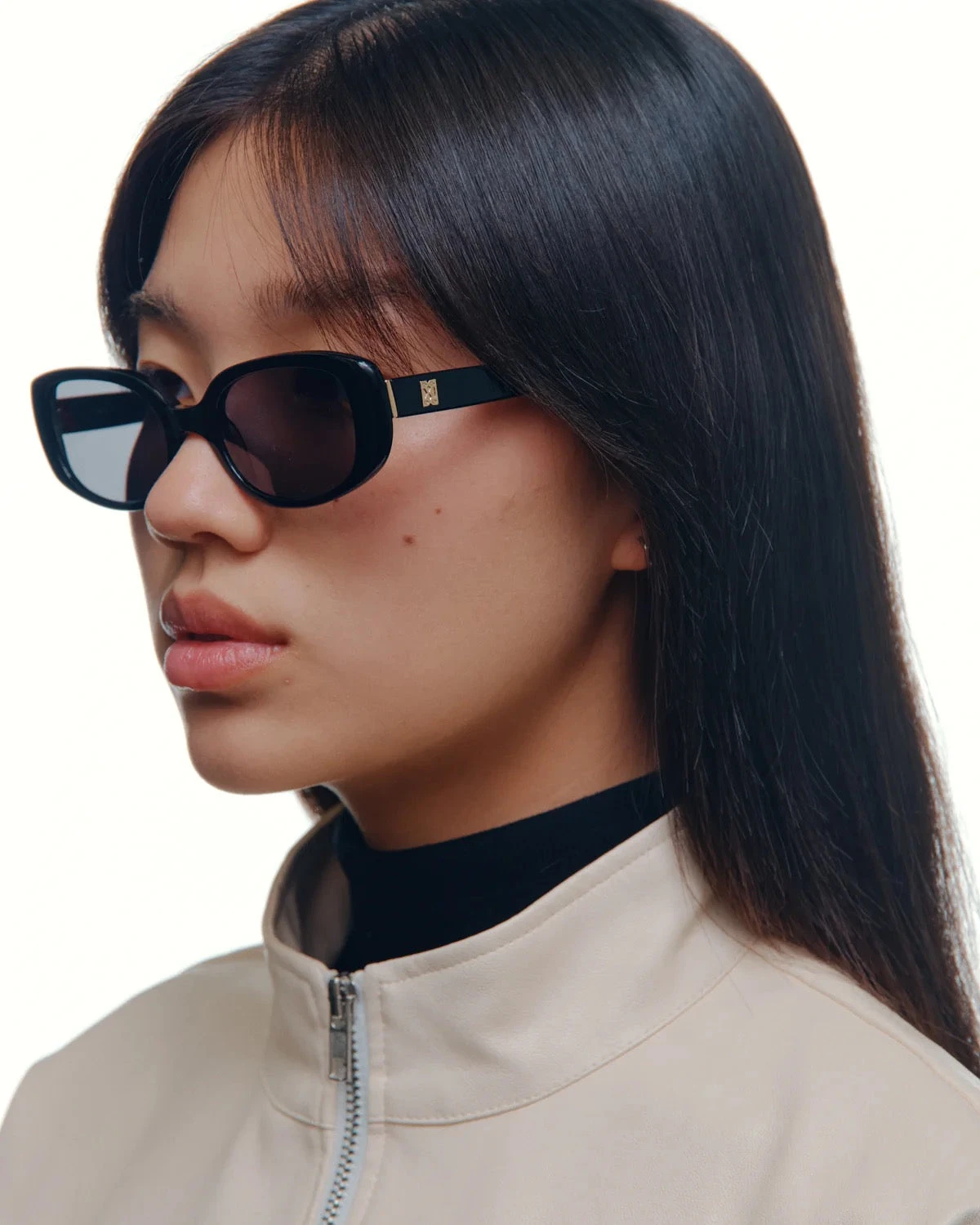 VENUS SUNGLASSES BLACK 6 VENUS SUNGLASSES BLACK - Image 4