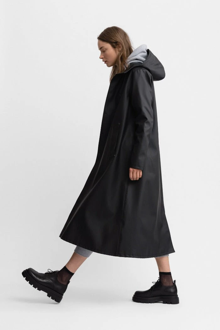 Stutterheim MOSEBACKE RAIN JACKET LONG BLACK 3 Stutterheim MOSEBACKE RAIN JACKET LONG BLACK