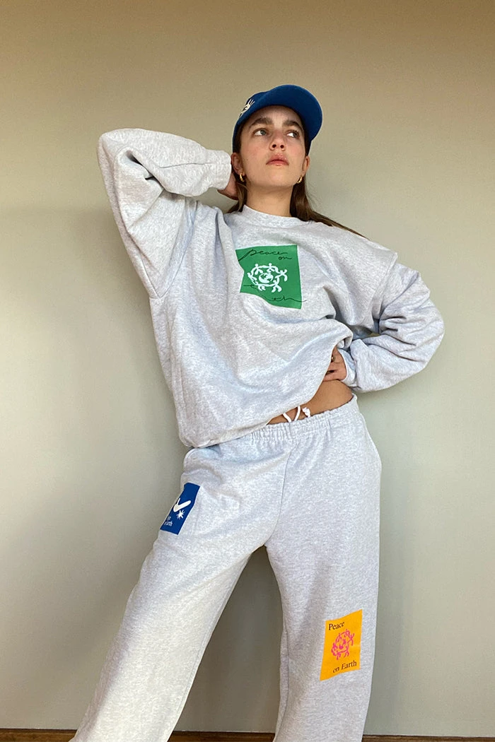 ART BOOK CREW SWEATSHIRT 3 ART BOOK CREW SWEATSHIRT