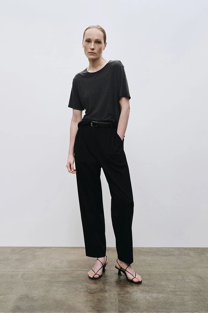 PLEATED SUIT PANTS 3 PLEATED SUIT PANTS