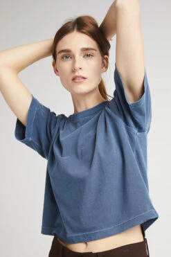 RELAXED SHORT SLEEVE CROP TEE MOONLIT OCEAN