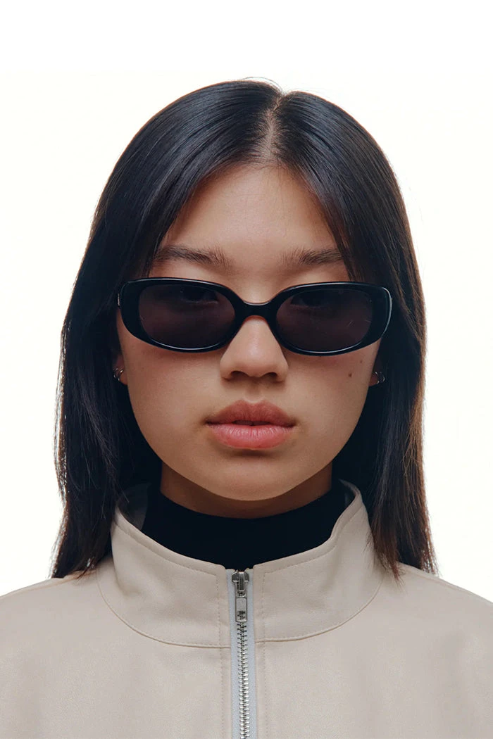 VENUS SUNGLASSES BLACK 4 VENUS SUNGLASSES BLACK - Image 2