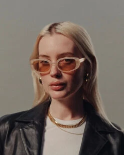 VENUS SUNGLASSES GLITTER -Fashion Clothing Store venusglitter3 1200x 448d3b06 ab1f 4c43 9765 7f3114132c0a